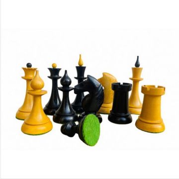 The Queen Gambit Chess Pieces - Ebonised Wood and Antique Boxwood - No:6